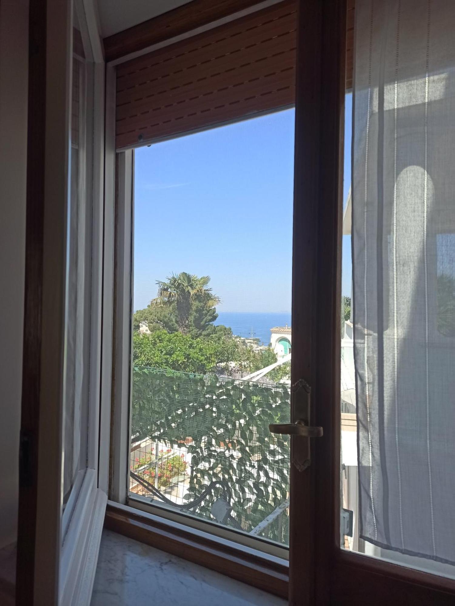 Villa Dei Fiori B&B Capri Exterior photo